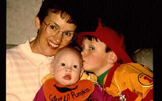 Picture of Joan with Heather & Erinexit
