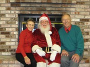  Joan Mumma, Santa, Doug Mumma